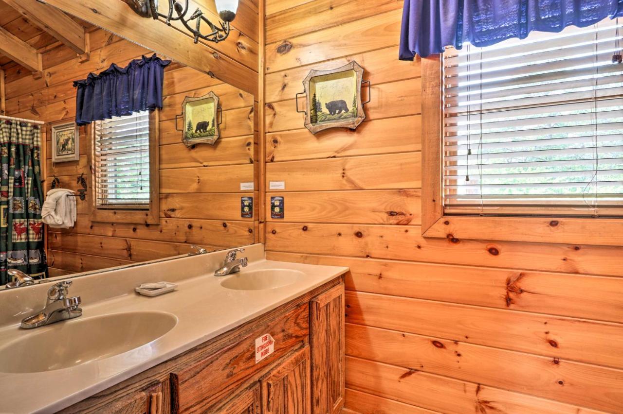 Pigeon Forge Getaway With Covered Patio And Hot Tub! Екстер'єр фото
