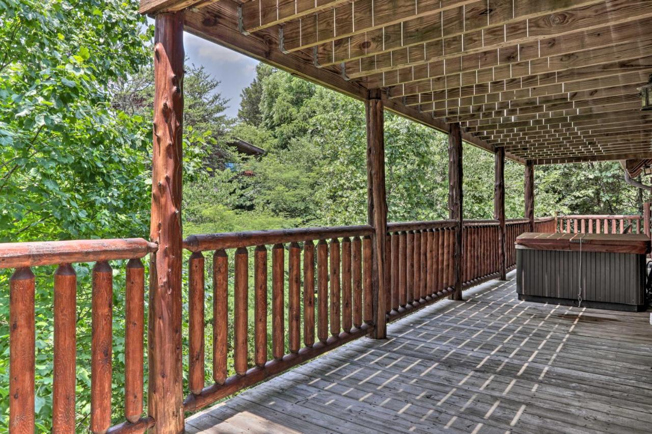 Pigeon Forge Getaway With Covered Patio And Hot Tub! Екстер'єр фото